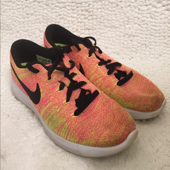 Nike Shoes - Women’s Nike LunarEpic Flyknit Running Shoes